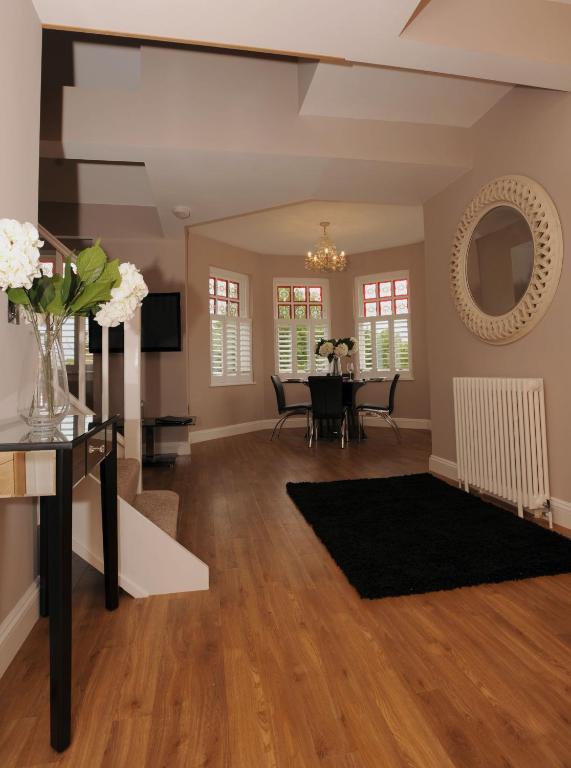 Tower Apartments Southend-on-Sea Room photo